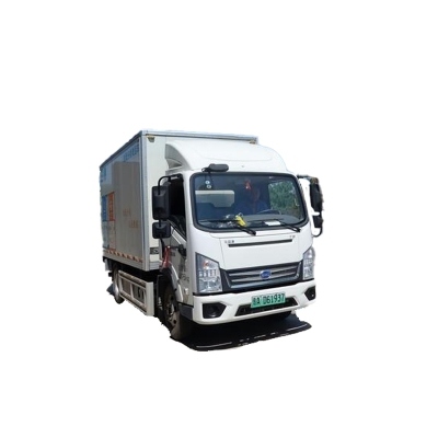 Box type small truck